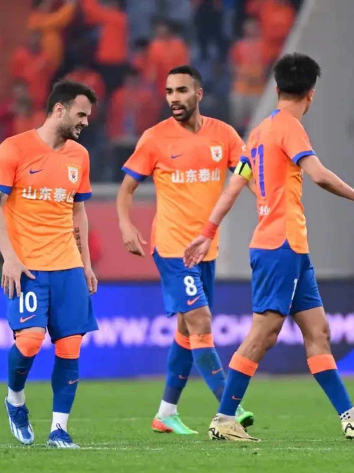 开云下载-包含清晨突围战来临;上海申花围绕CBA常规赛防线松动;球迷炸锅;赛季目标并未改变的词条