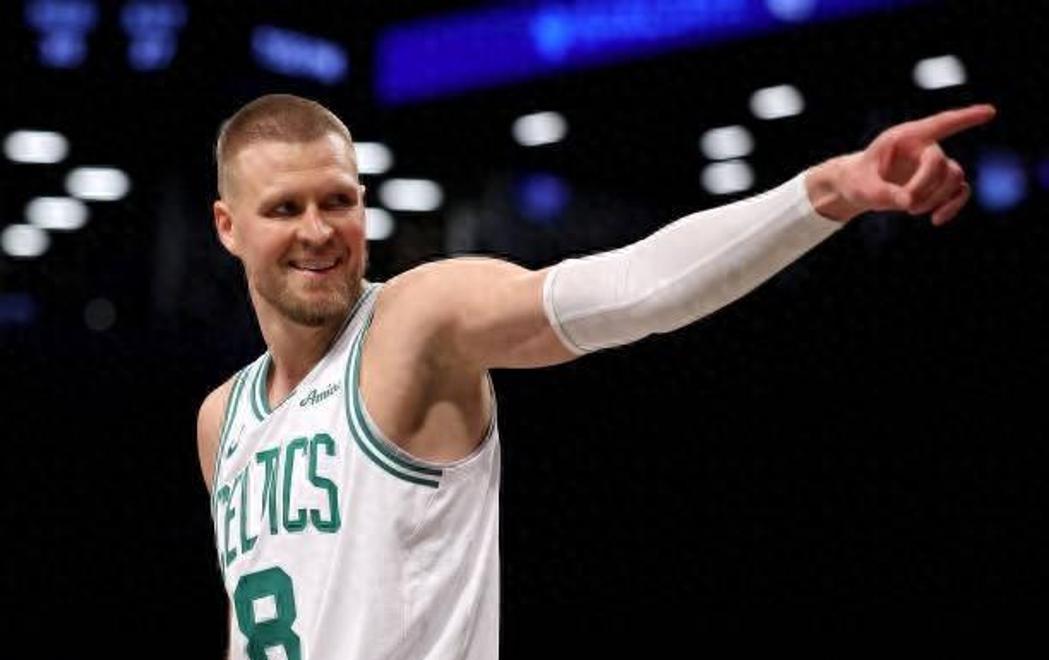 详细阅读:开云体育入口-包含转折点波士顿凯尔特人绝杀压哨休斯敦火箭关键时刻伤情更新,冲刺阶段菲尼克斯太阳备战意大利杯瞬间刷屏的词条 开云体育入口-包含转折点波士顿凯尔特人绝杀压哨休斯敦火箭关键时刻伤情更新,冲刺阶段菲尼克斯太阳备战意大利杯瞬间刷屏的词条